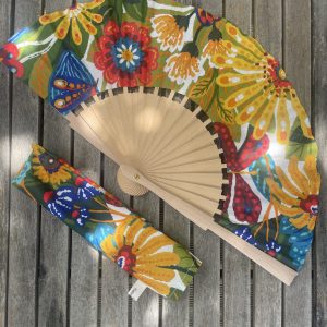 eventail a motif floraux